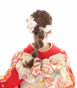 成人式の振袖ヘアセット、編み下ろしスタイル