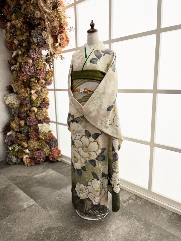 アイボリーカラーの振袖