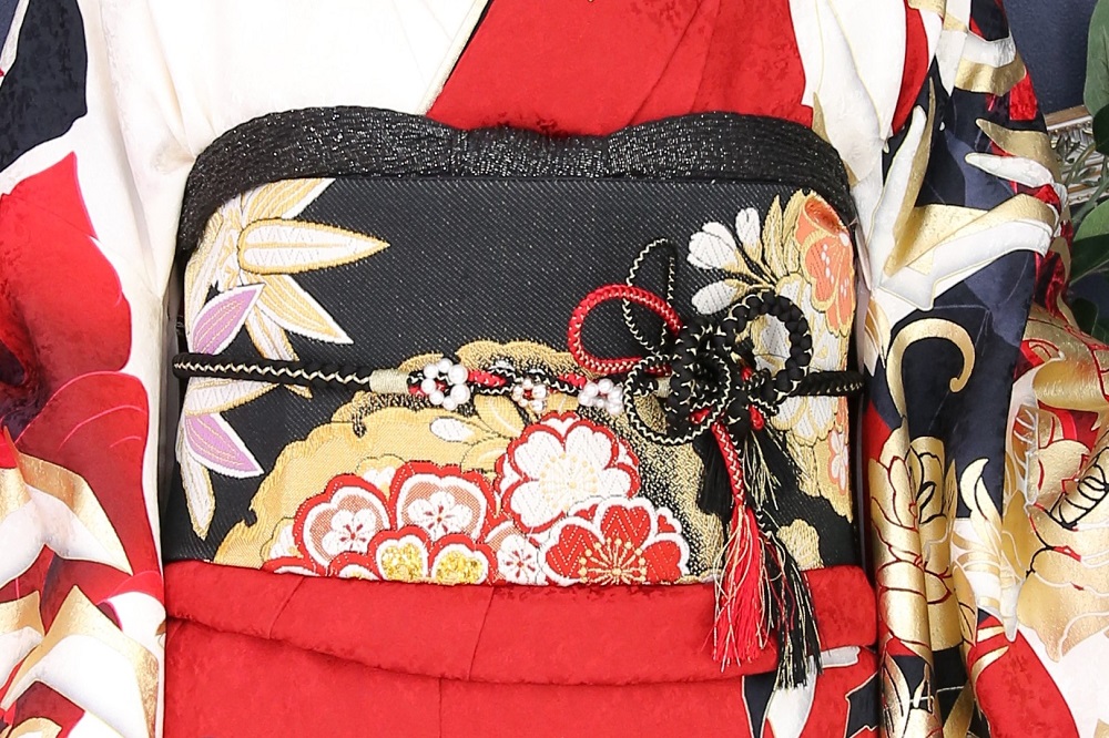 振袖の帯締めの本結び