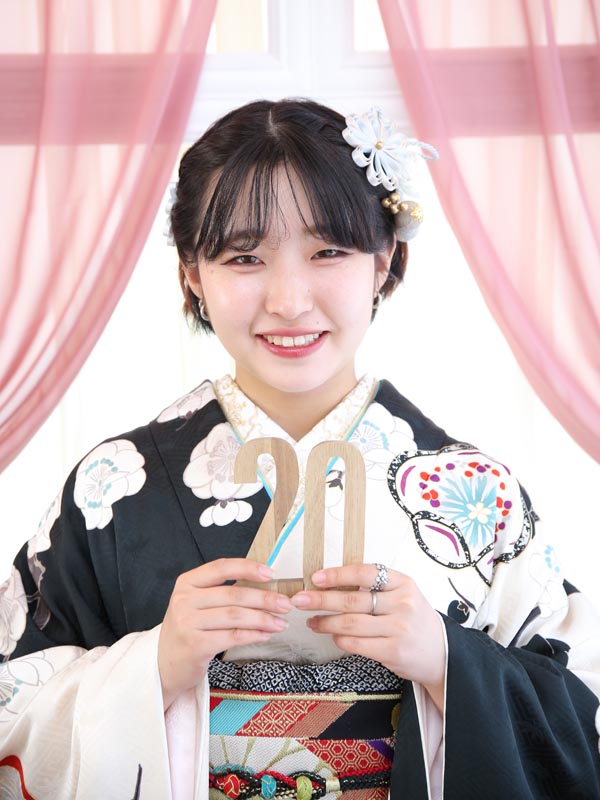 行田市 2026年ご成人　乃愛様