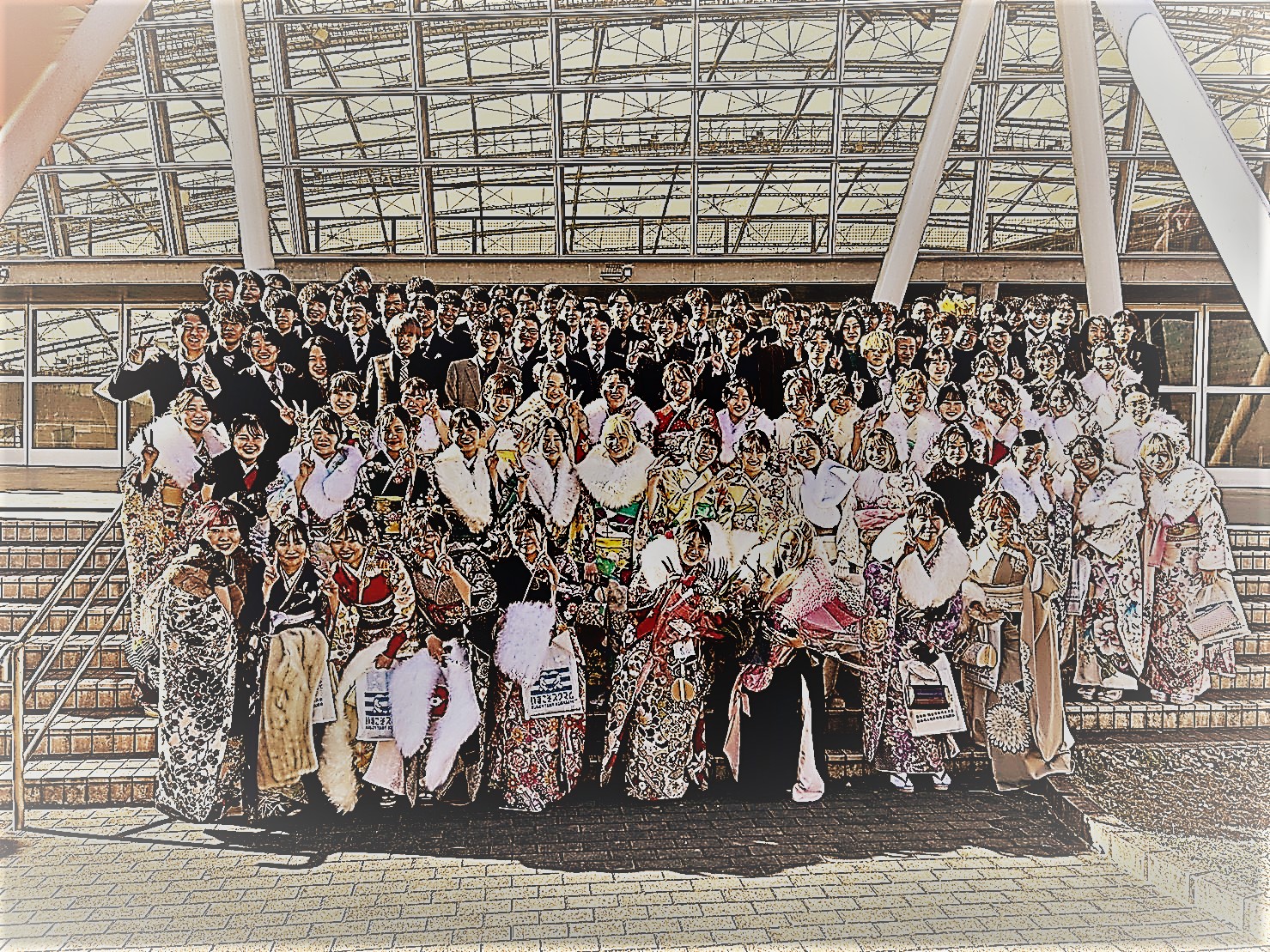 熊谷市成人式で振袖を着た女性たちの集合写真